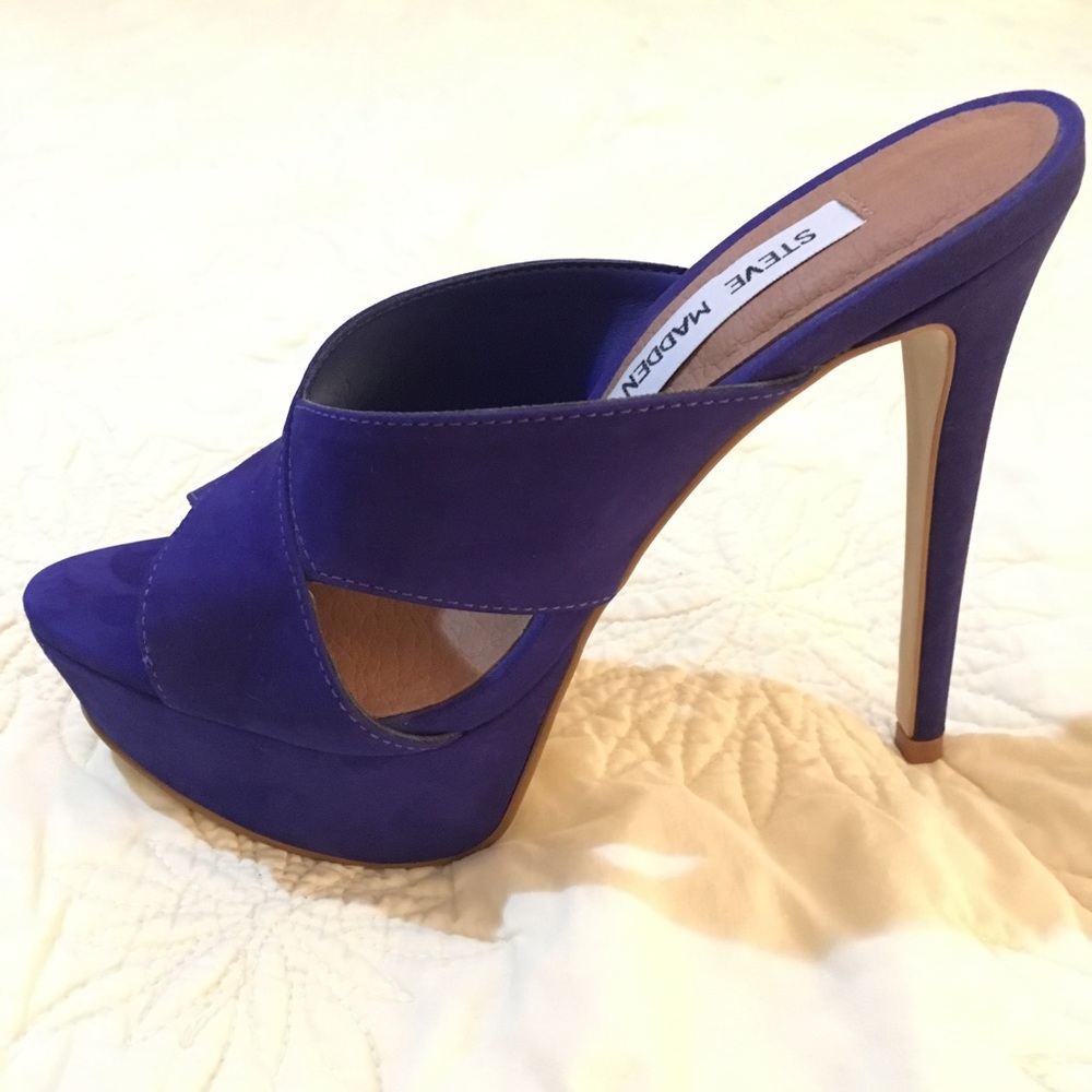 NWOT Steve Madden Heels